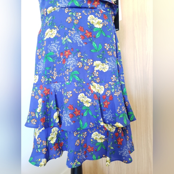 🌻🌻Nicole Miller Blue Flowered Dress - Picture 4 of 4